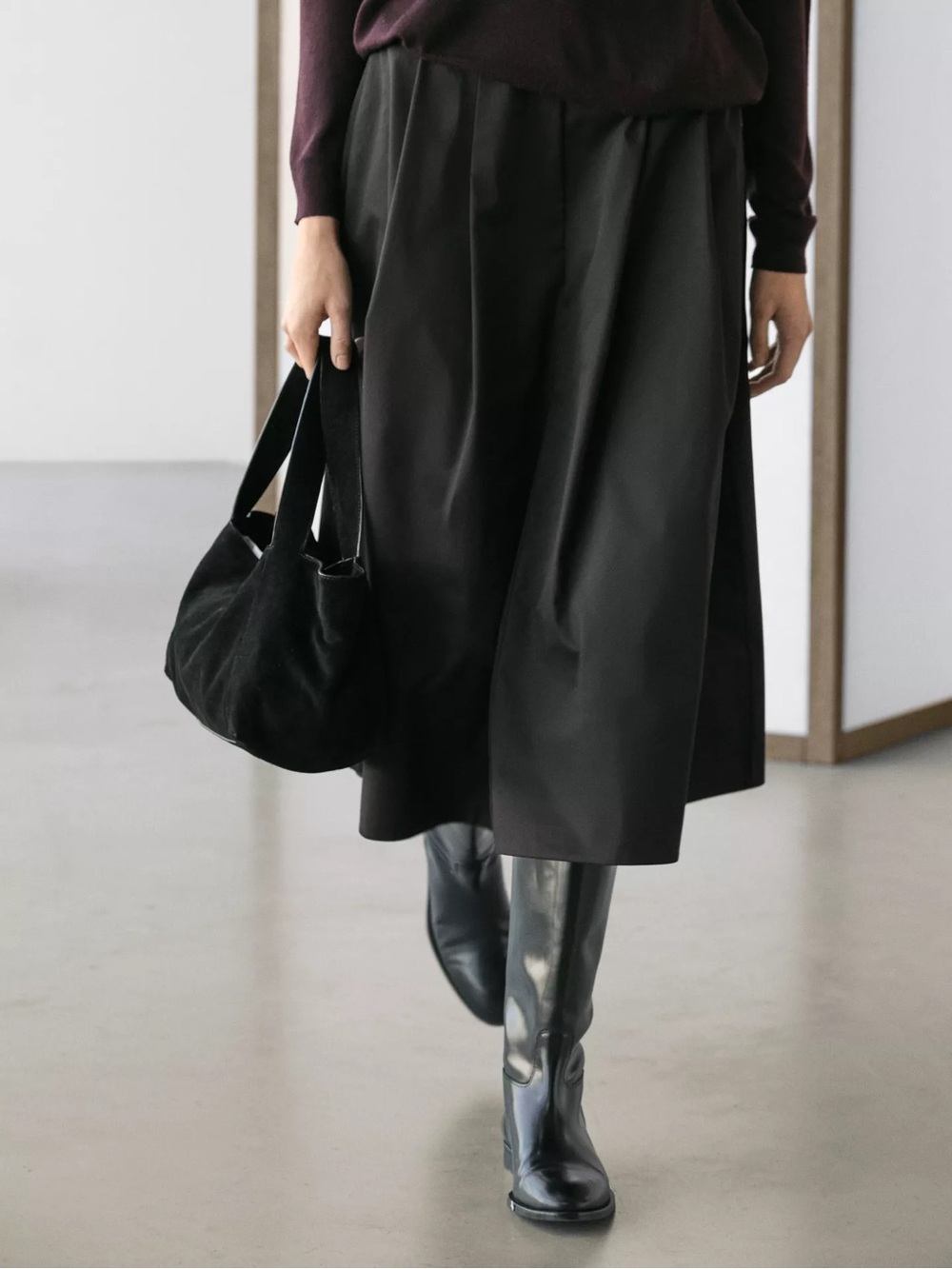 Massimo Dutti Black Pleated A-Line Midi Skirt